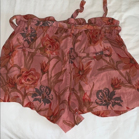 Free People Loose Fit Shorts - Picture 2 of 4